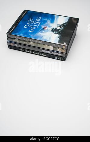 Clint Eastwood ha accatastato film in formato DVD e blue-ray Foto Stock