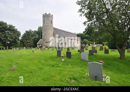 St Peter & St Paul Church, Mautby, Norfolk, Inghilterra, Regno Unito. Foto Stock