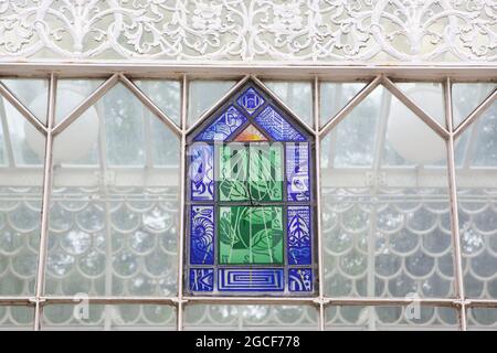 Horniman Museum, Londra, Regno Unito - 8 agosto 2021: Conservatorio Vittoriano al Museo Horniman. Foto Stock