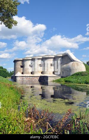 Quinto Forte della Fortezza di Brest, Bielorussia. Caponiere di Garge. Strutture di fortificazione. Foto Stock