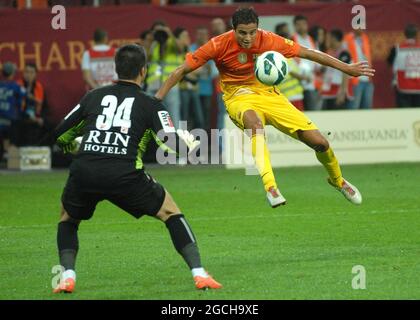 BUCAREST, ROMANIA - 11 AGOSTO 2012: Ibrahim Afellay di Barcellona ha ritratto durante il gioco amichevole pre-stagione tra Dinamo Bucuresti e FC Barcellona alla National Arena. Foto Stock