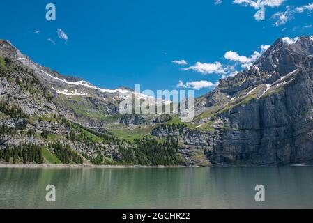 Geografia / viaggio, Svizzera, paesaggio al lago di Oeschinen (Oeschinensee), Kandersteg, DIRITTI-AGGIUNTIVI-AUTORIZZAZIONE-INFORMAZIONI-NON-DISPONIBILI Foto Stock
