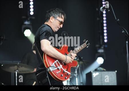 I Lightning Seeds si esibiscono al Lets Rock Leeds 80s Festival di Leeds Foto Stock