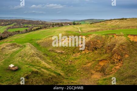 Banca di rotolamento Quarry SSSI su Cleeve comune, Gloucestershire, Inghilterra Foto Stock