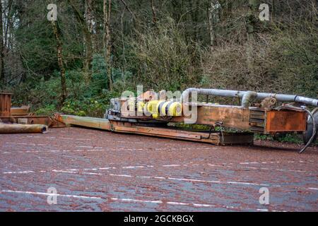 L'ex Alton Towers Ride, Ripsaw , smantellato nel parcheggio di Alton Towers nel 2016 Huss Topspin Foto Stock