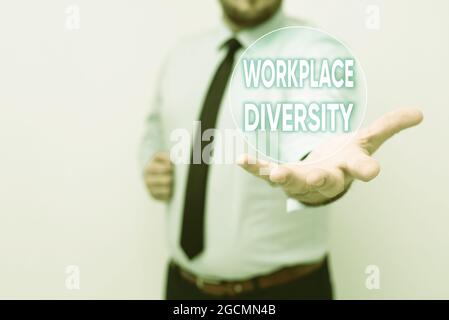 Segno che mostra la diversità sul luogo di lavoro. Concetto che significa ambiente che accetta ogni individuo è differenze che presentano nuovi piani e idee Foto Stock