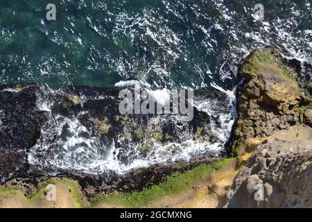 Napoli Italia Municipalita 1 mare Vesuvio castello porto barche navi edifici Foto Stock