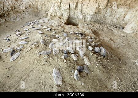 Handaxes a Olorgesailie sito preistorico in Kenya Africa Foto Stock