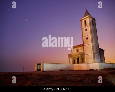 Foto notturna della Chiesa delle Salinas Cabo de Gata Foto Stock
