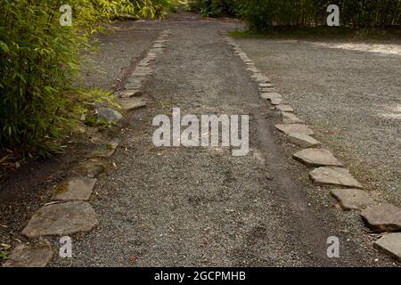 Un'immagine esterna di un giardino giapponese del Pacifico nord-occidentale Foto Stock