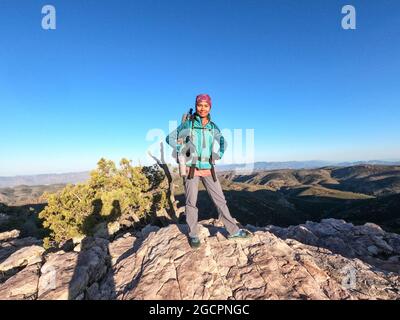 Escursioni attraverso il deserto di sonora sull'Arizona Trail, Arizona, U. S. A. Foto Stock