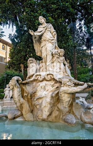 Fontana nel cortile di Palazzo Venezia con fontana allegorica, Venezia posa il mare, Venezia sposa il mare, Roma, Lazio, Italia Foto Stock