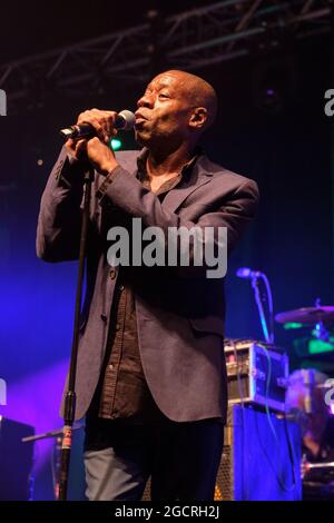 Roachford si esibisce con la SAS Band (Spike's All Stars) al Wickham Festival. 5 agosto 2021 Foto Stock