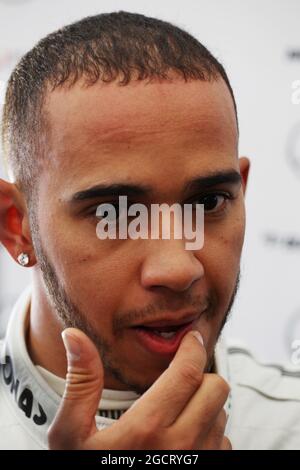 Lewis Hamilton (GBR) Mercedes AMG F1. Lancio di Mercedes AMG F1 W04, lunedì 4 febbraio 2013. Jerez, Spagna. Foto Stock