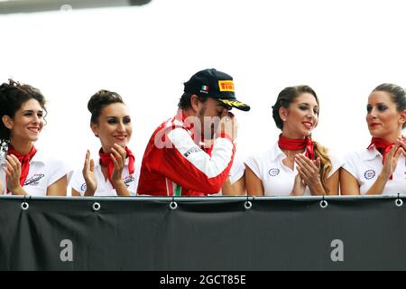 Secondo posto Fernando Alonso (ESP) Ferrari testa al podio. Gran Premio d'Italia, domenica 8 settembre 2013. Monza Italia. Foto Stock