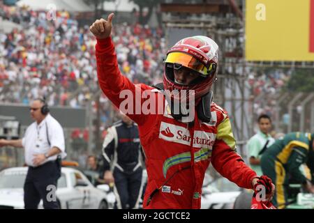 Felipe massa (BRA) Ferrari a parc ferme. Gran Premio del Brasile, domenica 24 novembre 2013. San Paolo, Brasile. Foto Stock