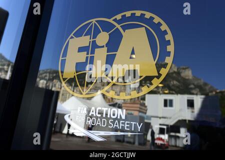 Logo FIA. Gran Premio di Monaco, sabato 24 maggio 2014. Monte Carlo, Monaco. Foto Stock