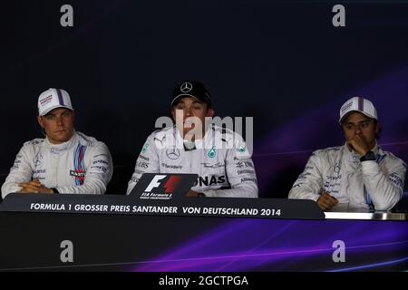 Il post qualificante della FIA Press Conference (da L a R): Valtteri Bottas (fin) Williams, secondo; Nico Rosberg (GER) Mercedes AMG F1, pole position; Felipe massa (BRA) Williams, terzo. Gran Premio di Germania, sabato 19 luglio 2014. Hockenheim, Germania. Foto Stock