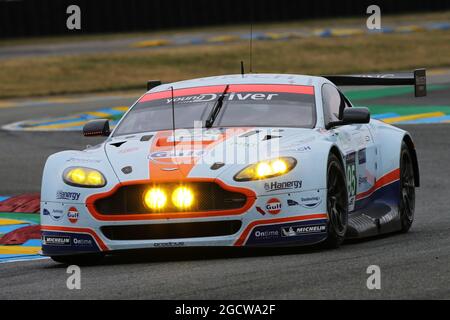 95 Aston Martin Vantage V8. Campionato Mondiale FIA Endurance, ore 24 le Mans - prove e Qualifiche, mercoledì 10 giugno 2015. Le Mans, Francia. Foto Stock