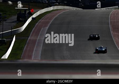 Azione panoramica in condizioni di scarsa illuminazione. FIA World Endurance Championship, Rd 5, 6 ore di circuito delle Americhe. Venerdì 18 settembre 2015. Austin, Texas, Stati Uniti. Foto Stock