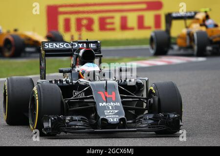 Fernando Alonso (ESP) McLaren MP4-31. Gran Premio del Giappone, domenica 9 ottobre 2016. Suzuka, Giappone. Foto Stock