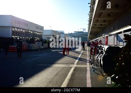 Il paddock. Gran Premio degli Stati Uniti, venerdì 21 ottobre 2016. Circuito delle Americhe, Austin, Texas, USA. Foto Stock