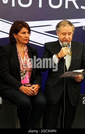 (Da L a R): Michelle Mouton (fra) Ambasciatore FIA Donne in Motorsport con Jean Todt (fra) Presidente FIA. Gran Premio di Monaco, sabato 27 maggio 2017. Monte Carlo, Monaco. Foto Stock