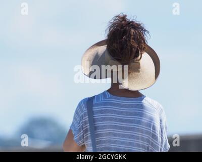 Sheerness, Kent, Regno Unito. 10 agosto 2021. Regno Unito Meteo: Un pomeriggio di sole a Sheerness, Kent. Credit: James Bell/Alamy Live News Foto Stock