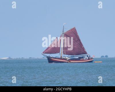 Sheerness, Kent, Regno Unito. 10 agosto 2021. Regno Unito Meteo: Un pomeriggio di sole a Sheerness, Kent. Credit: James Bell/Alamy Live News Foto Stock