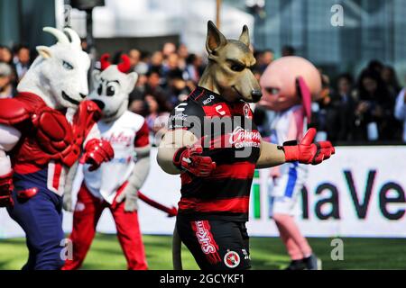 Atmosfera in una partita di football americano Movil Charity. Gran Premio del Messico, mercoledì 24 ottobre 2018. Città del Messico, Messico. Foto Stock