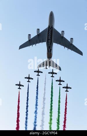 Atmosfera griglia - visualizzazione dell'aria. Gran Premio di Abu Dhabi, domenica 25 novembre 2018. Yas Marina Circuit, Abu Dhabi, Emirati Arabi Uniti. Foto Stock