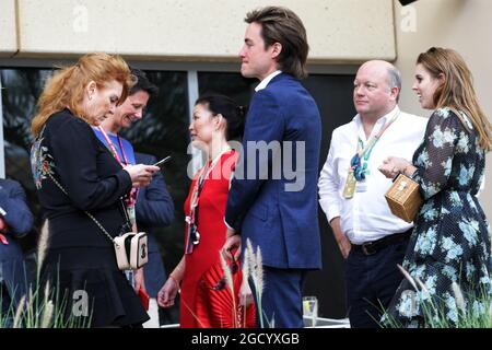 Sarah Ferguson (GBR) Duchessa di York (sinistra). Gran Premio del Bahrain, domenica 31 marzo 2019. Sakhir, Bahrein. Foto Stock