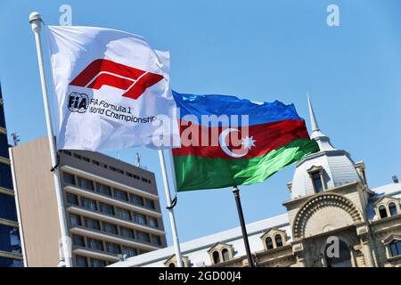 Circuito atmosfera - F1 e Azerbaigian bandiere. Gran Premio di Azerbaigian, domenica 28 aprile 2019. Circuito cittadino di Baku, Azerbaigian. Foto Stock