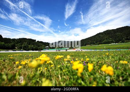 Atmosfera del circuito. Gran Premio d'Austria, giovedì 2 luglio 2020. Spielberg, Austria. Foto Stock