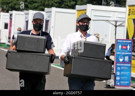 Atmosfera paddock. Gran Premio d'Austria, sabato 4 luglio 2020. Spielberg, Austria. Foto Stock