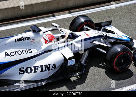 George Russell (GBR) Williams Racing FW43 ai box. Gran Premio d'Austria, sabato 4 luglio 2020. Spielberg, Austria. Foto Stock