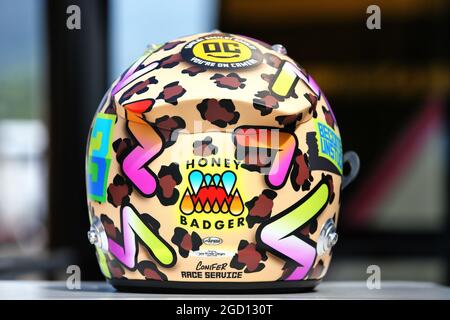 Il casco del Team Renault F1 Daniel Ricciardo (AUS). Gran Premio di Toscana, giovedì 10 settembre 2020. Mugello Italia. Foto Stock