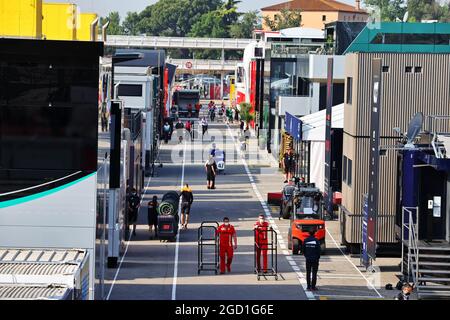 Atmosfera paddock. Gran Premio di Spagna, giovedì 6 maggio 2021. Barcellona, Spagna. Foto Stock