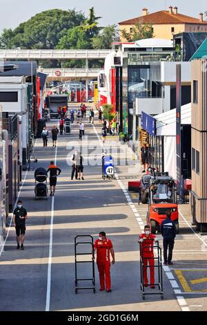 Atmosfera paddock. Gran Premio di Spagna, giovedì 6 maggio 2021. Barcellona, Spagna. Foto Stock