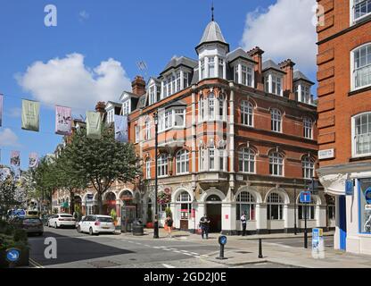 Angolo di Eccleston Street e Eccleston Place nell'esclusivo quartiere di Belgravia a Londra, Regno Unito Foto Stock