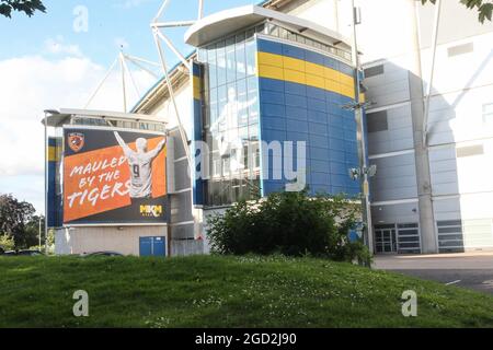 Hull, Regno Unito. 10 agosto 2021. Vista generale dell'esterno dello stadio MKM di Hull, Regno Unito, l'8/10/2021. (Foto di David Greaves/News Images/Sipa USA) Credit: Sipa USA/Alamy Live News Foto Stock