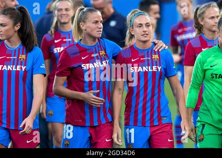 I giocatori che precedono la partita del Trofeu Joan Gamper tra il FC Barcelona e la Juventus FC all'Estadi Johan Cruyff di Sant Joan Despi, Spagna. Foto Stock