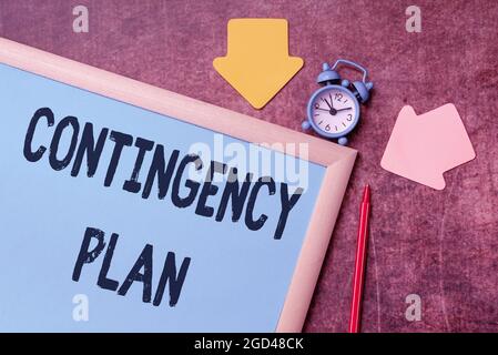 Firma che visualizza il piano di emergenza. Concetto indica UN piano progettato per tenere conto di un possibile evento futuro piani di gestione del tempo per progredire Foto Stock
