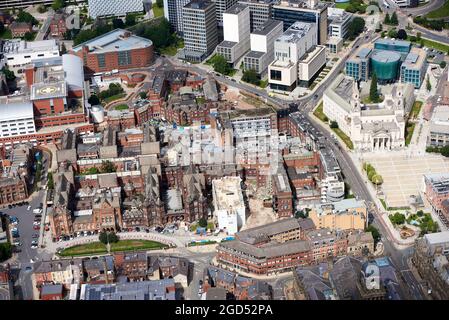 Una vista aerea di Leeds General Infirmary, West Yorkshire, Inghilterra settentrionale, Regno Unito Foto Stock