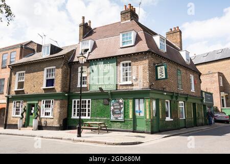 La casa pubblica di Weir a Butts, Brentford, Middlesex, Inghilterra, Regno Unito Foto Stock