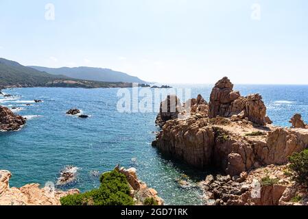 Formazioni rocciose sulla Costa Paradiso di Sardegna, Italia Foto Stock