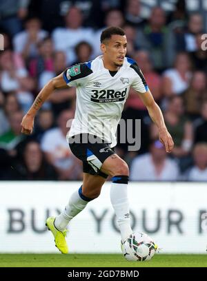 Derby, Regno Unito. 10 agosto 2021. Ravel Morrison della contea di Derby durante la partita della Carabao Cup tra Derby County e Salford City allo stadio iPro, Derby, Inghilterra, il 10 agosto 2021. Foto di Andy Rowland. Credit: Prime Media Images/Alamy Live News Foto Stock