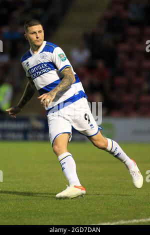 Londra, Regno Unito. 11 Agosto 2021. Lyndon Dykes of Queens Park Rangers in azione durante il gioco. Carabao Cup 1° round match, Leyton Orient contro Queens Park Rangers al Breyer Group Stadium di Londra mercoledì 11 agosto 2021. Questa immagine può essere utilizzata solo per scopi editoriali. Solo per uso editoriale, è richiesta una licenza per uso commerciale. Nessun utilizzo nelle scommesse, nei giochi o nelle pubblicazioni di un singolo club/campionato/giocatore. pic by Steffan Bowen/Andrew Orchard sports photography/Alamy Live news Credit: Andrew Orchard sports photography/Alamy Live News Foto Stock
