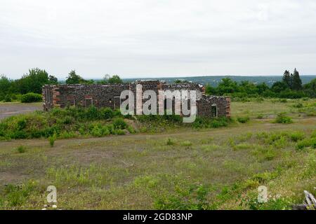 Vecchi edifici abbandonati alla miniera di Quincy Foto Stock
