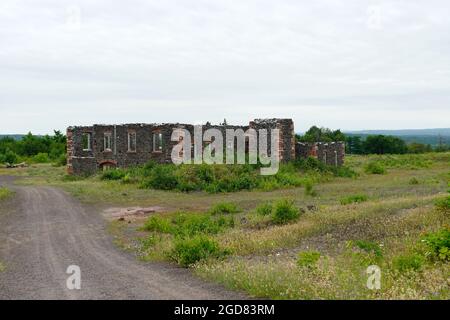 Vecchi edifici abbandonati alla miniera di Quincy Foto Stock